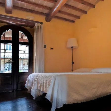 Casale Nel Parco Dei Monti Sibillini בית חווה