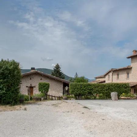 בית חווה Casale Nel Parco Dei Monti Sibillini *